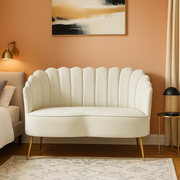Elowen Loveseat