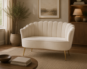 Elowen Loveseat